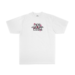 “BESITOS” TEE