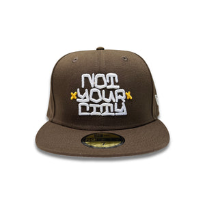 “BLOCKBOY” FITTED HAT (CHOCOLATE)